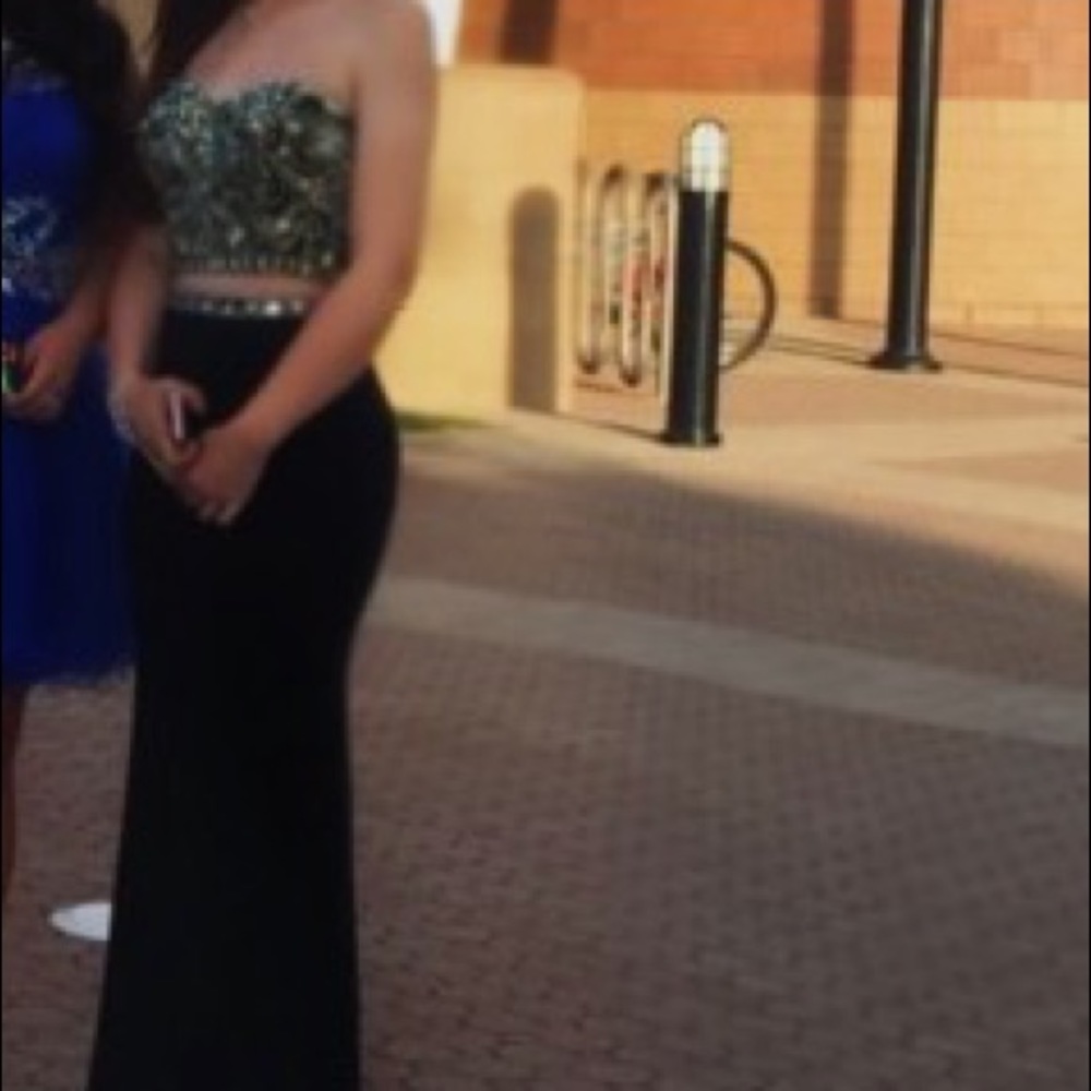 PROM DRESS